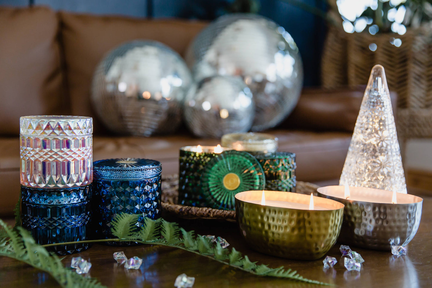 SOi Mistletoe & Holly 15oz Shimmer Candle 2 wick