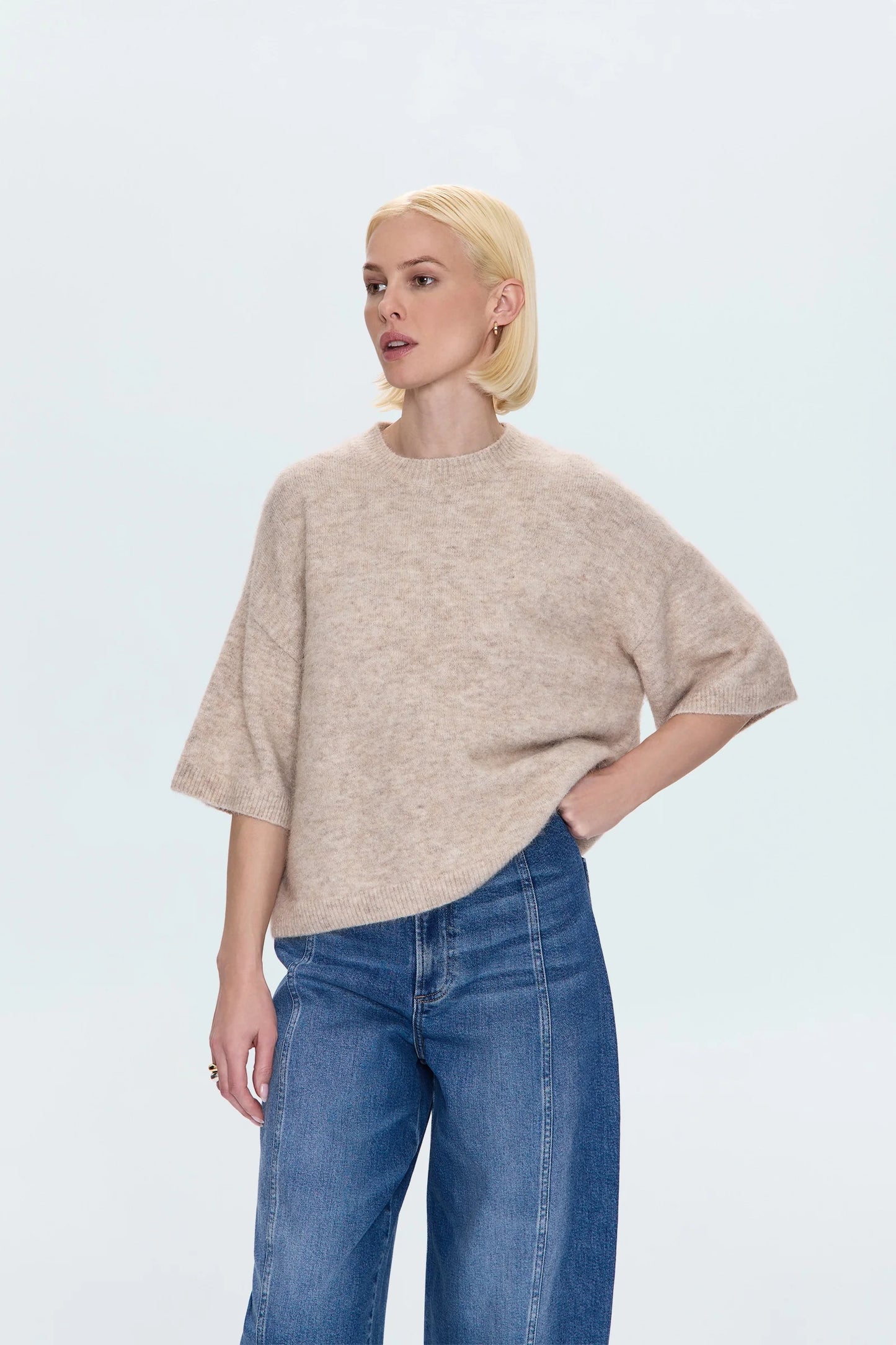 Shiloh S/S Crewneck Sweater in Oatmeal