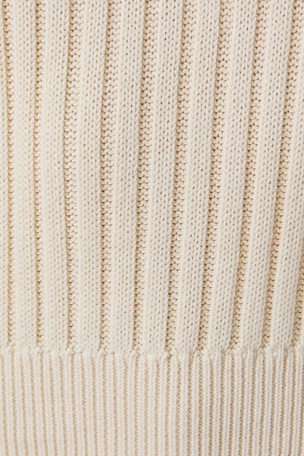 Short Sleeve Cable Knit Sweater
