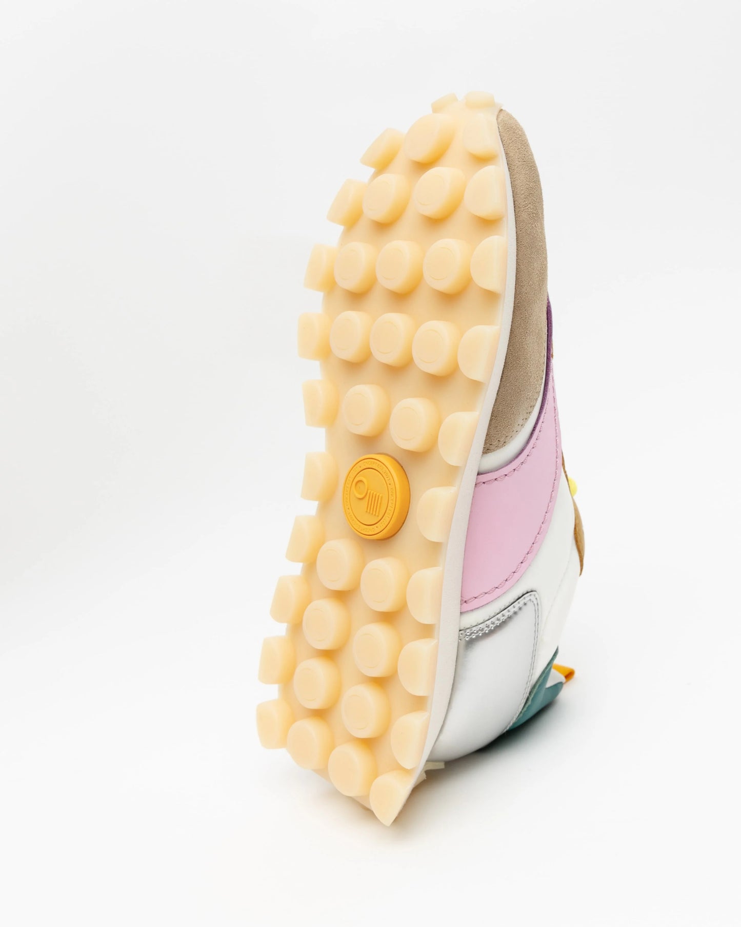 Osaka Trainer in Amber Rise