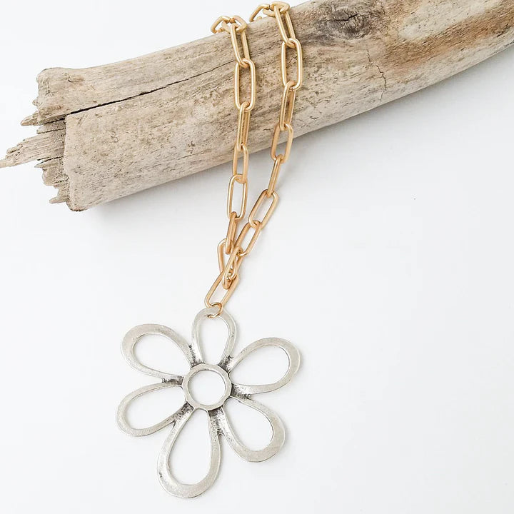 XL Paperclip Chain w/ Abstract Daisy