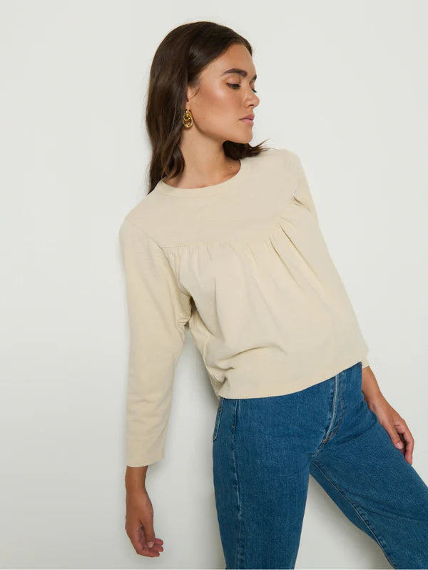 Mona Bracelet Sleeve Tee in Parchment