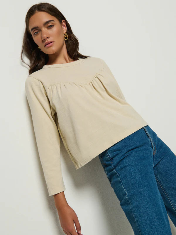 Mona Bracelet Sleeve Tee in Parchment