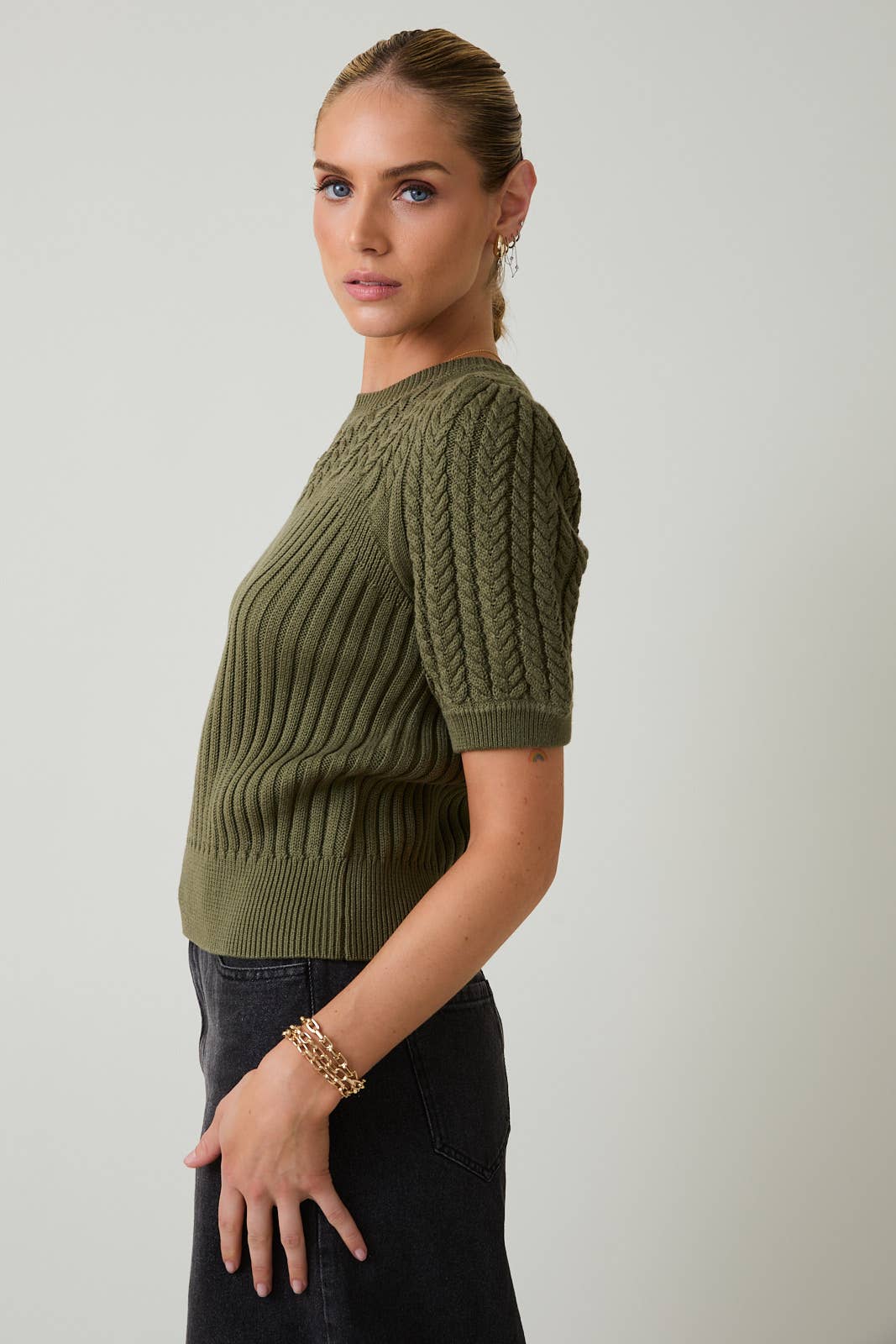Short Sleeve Cable Knit Sweater