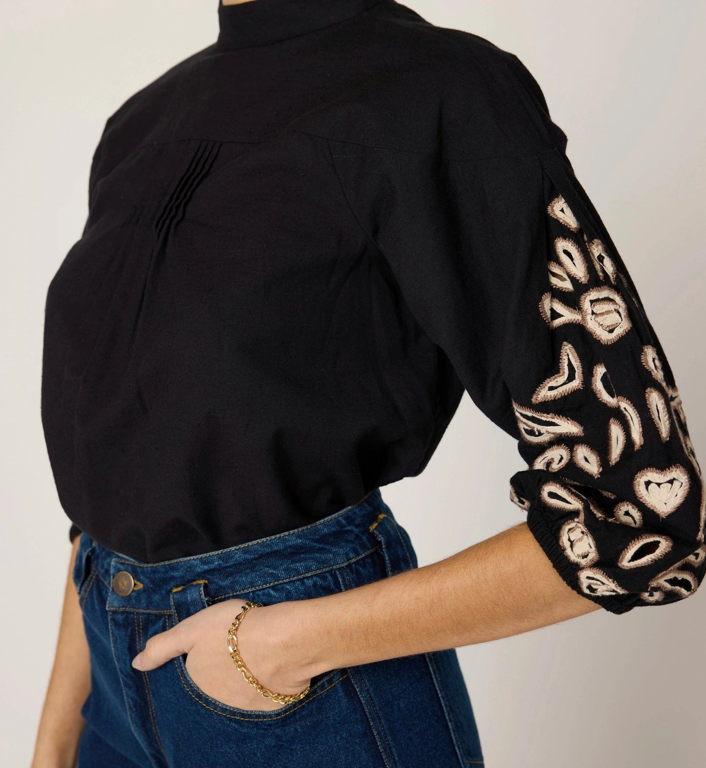 Clarissa Blouse in Black/Ivory