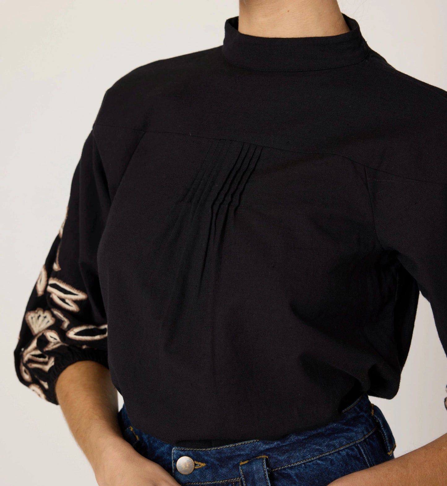 Clarissa Blouse in Black/Ivory