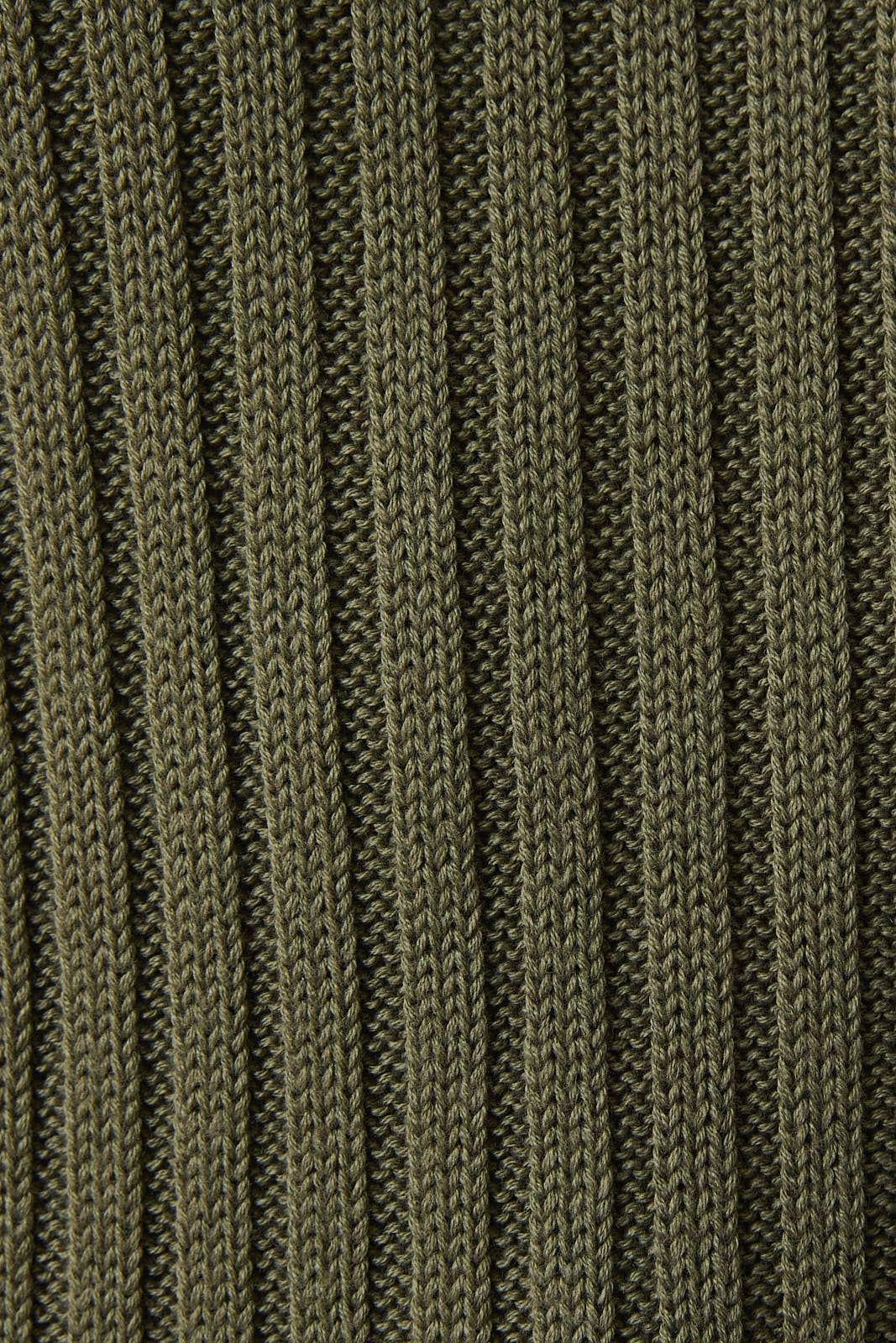 Short Sleeve Cable Knit Sweater