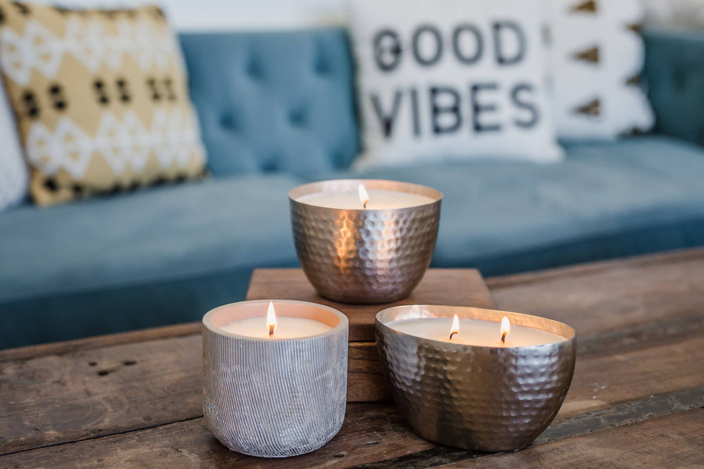 SOi Mountain Sage & Vetiver Round Hammered Bowl 14oz