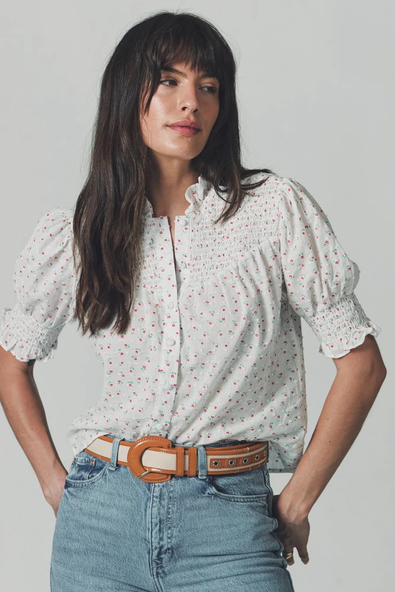 The Nicole Shirt in White Floral