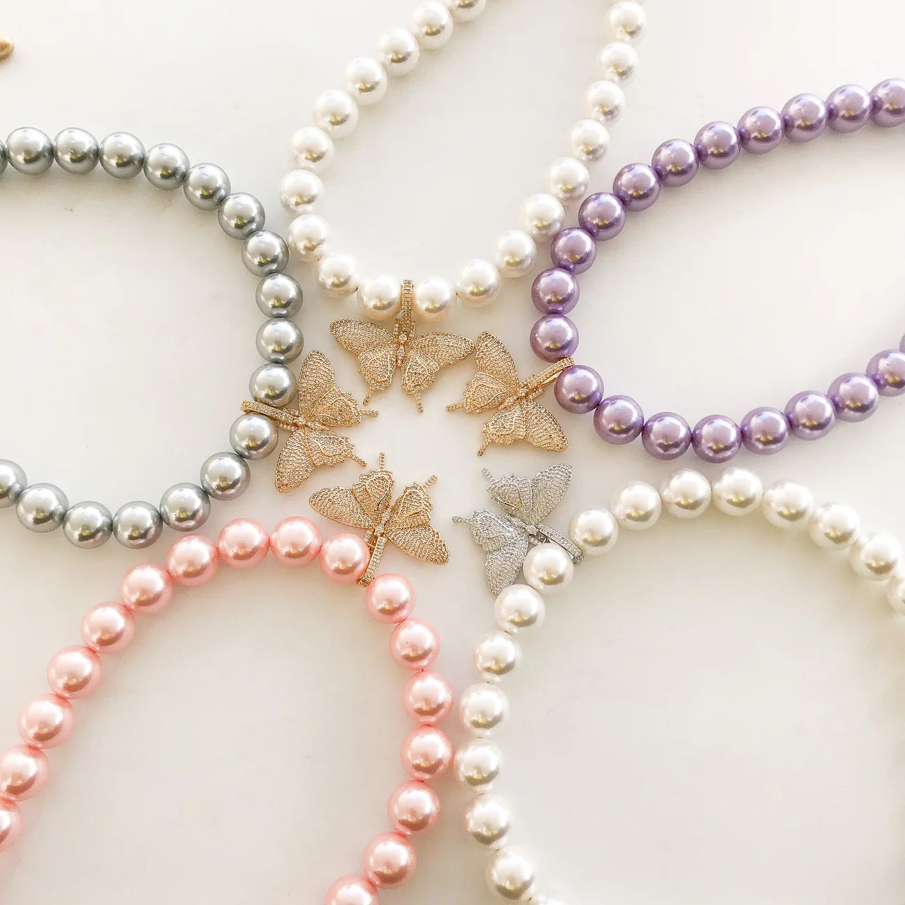 Jumbo Round Shell Pearl Necklace