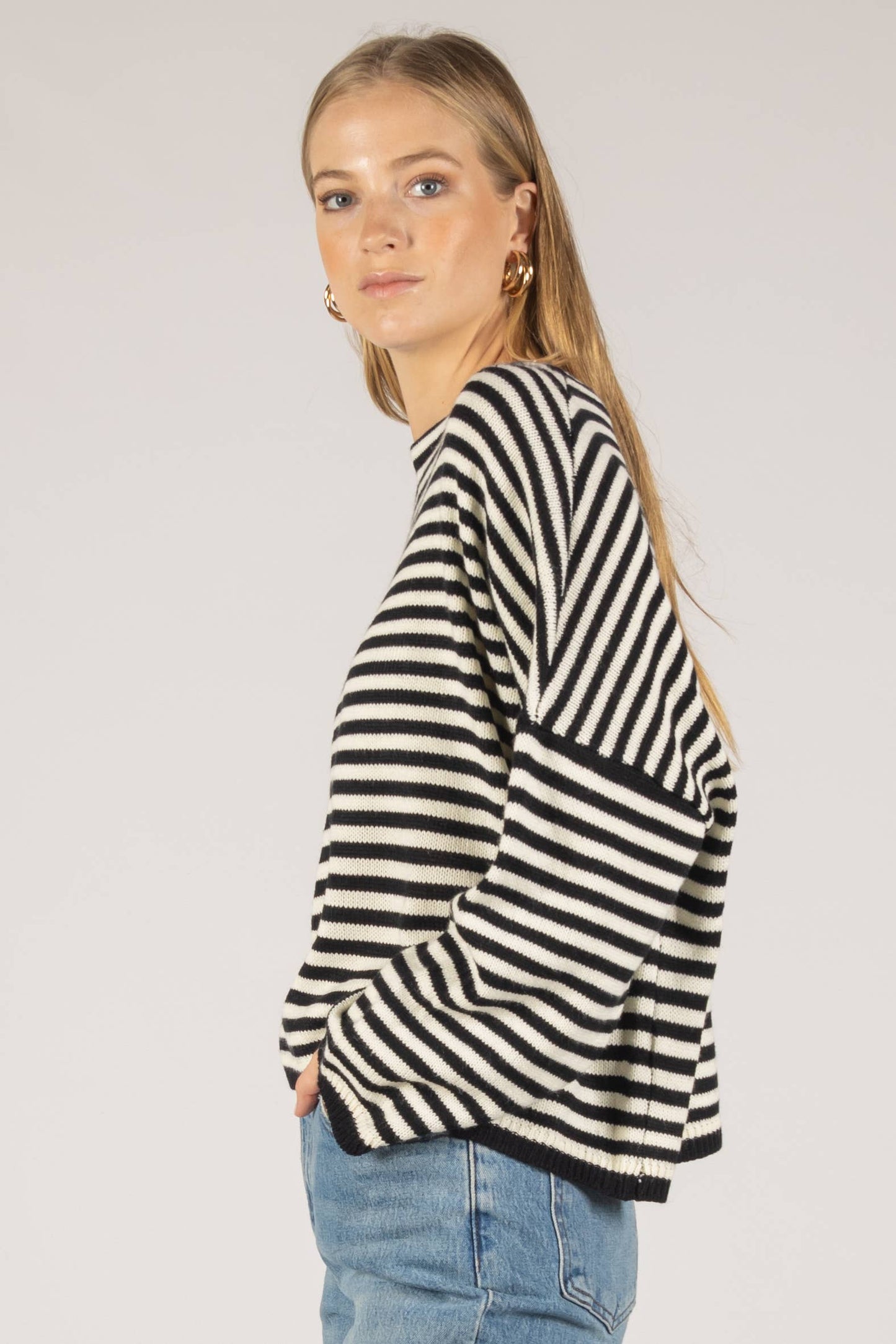 Striped T-Body Sweater