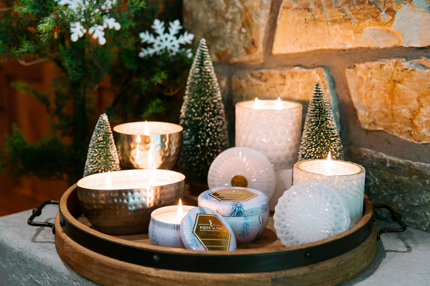 SOi Winter Wonderland 9oz Aqua De SOi Tin Candle