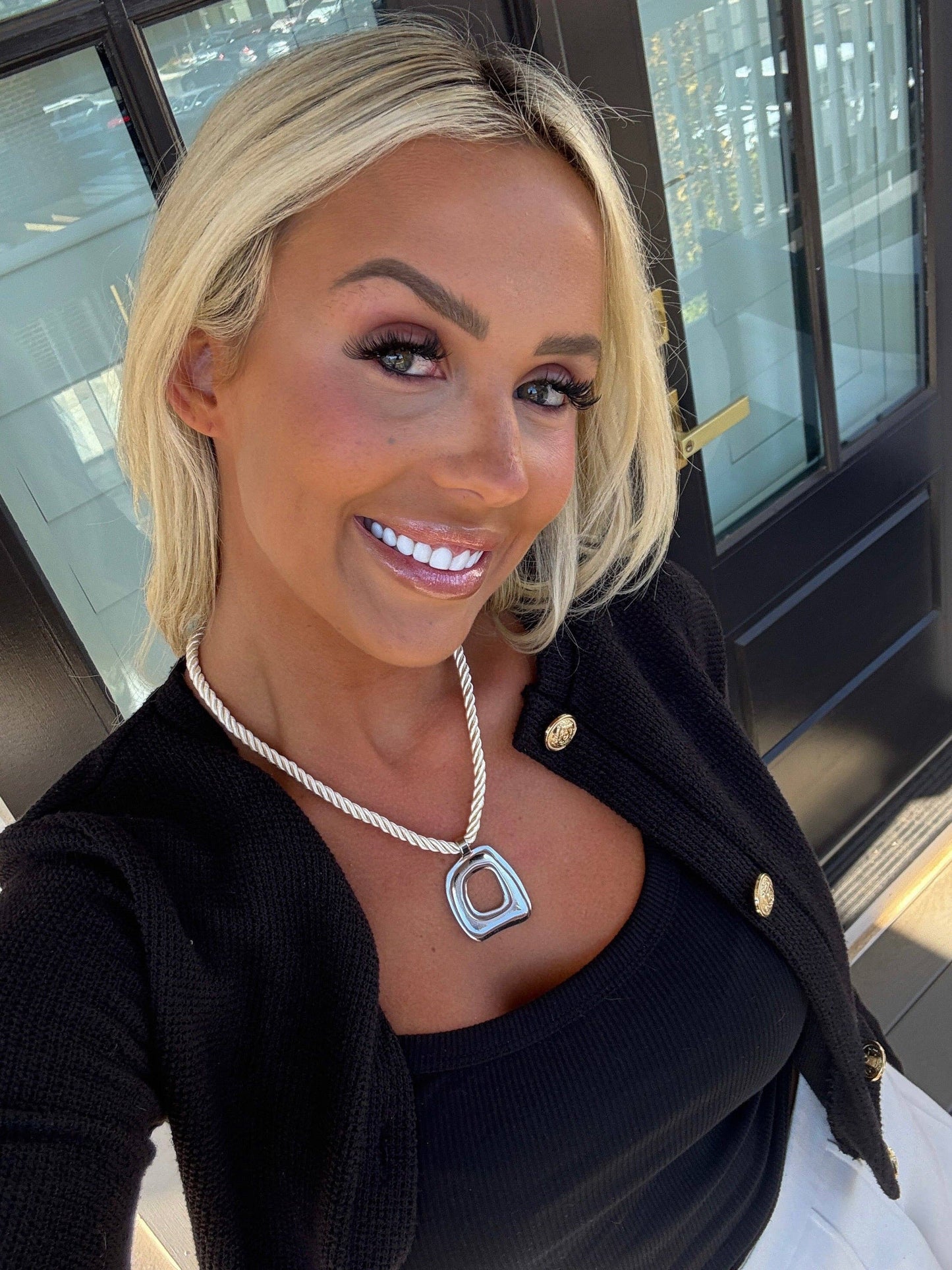 OLIVIA NECKLACE