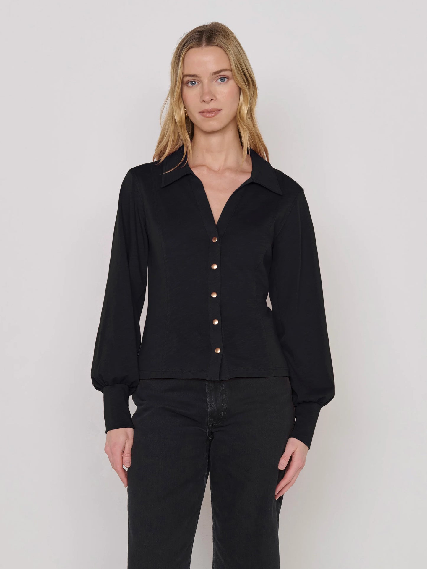 Bonnie Snap Top in Jet Black