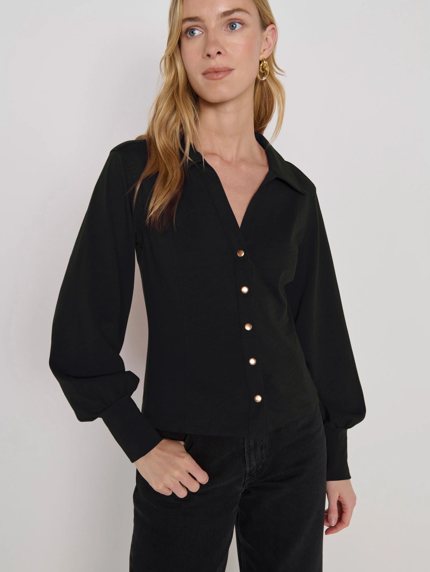Bonnie Snap Top in Jet Black