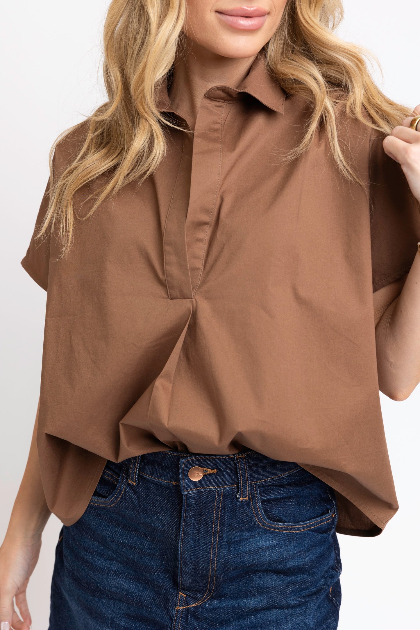 Solid Poplin Collar VNeck Top