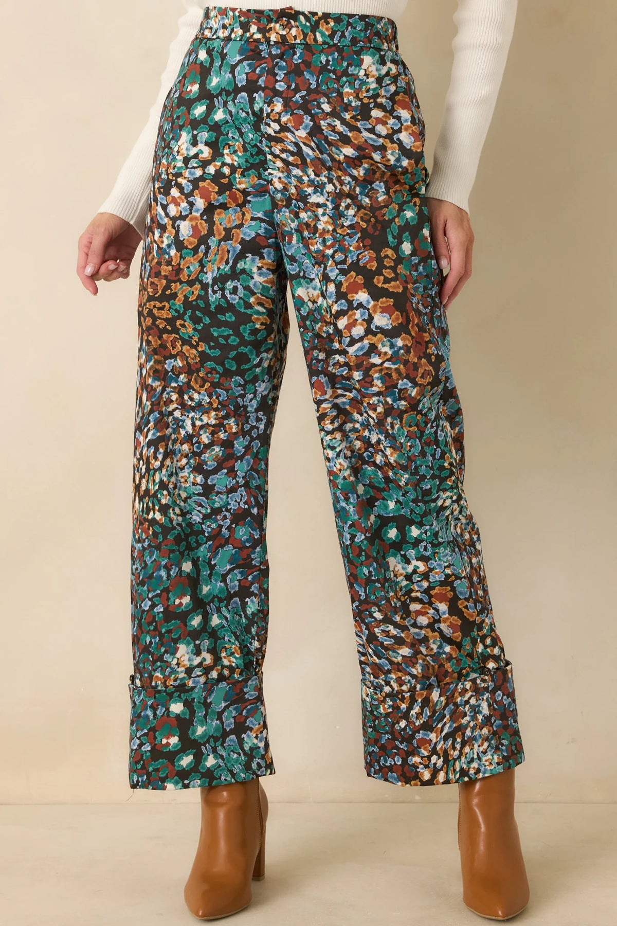 Callie Cuffed Crop Pant in Urban Jungle