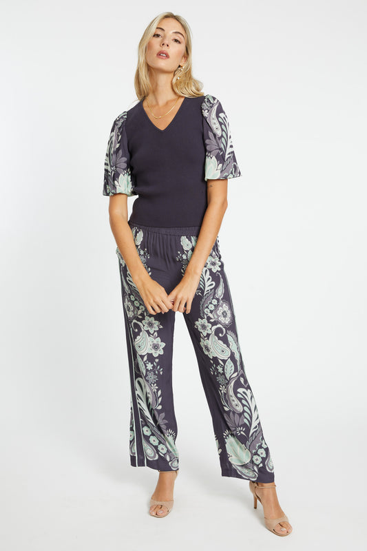 Andrea Top in Graphite Protea Paisley