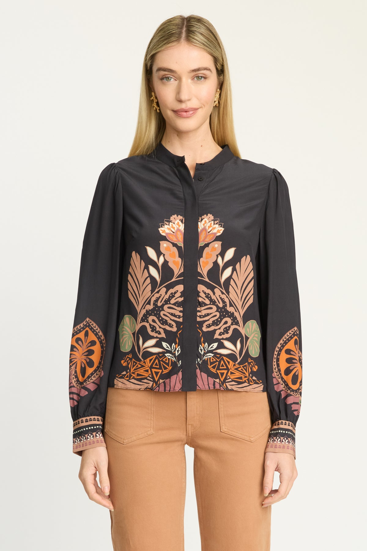 Riley Top in Black Crouching Cheetah