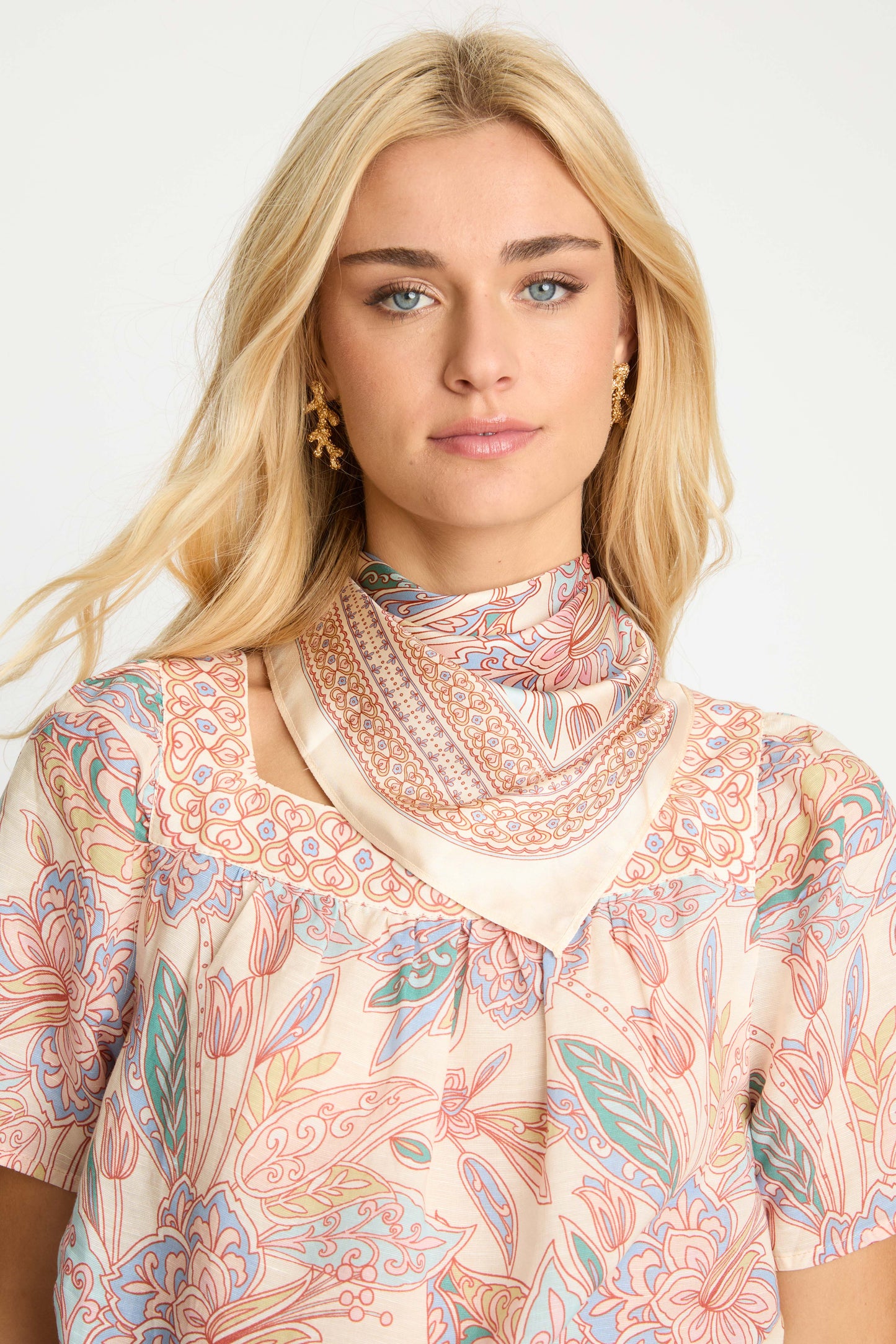 Renee Scarf