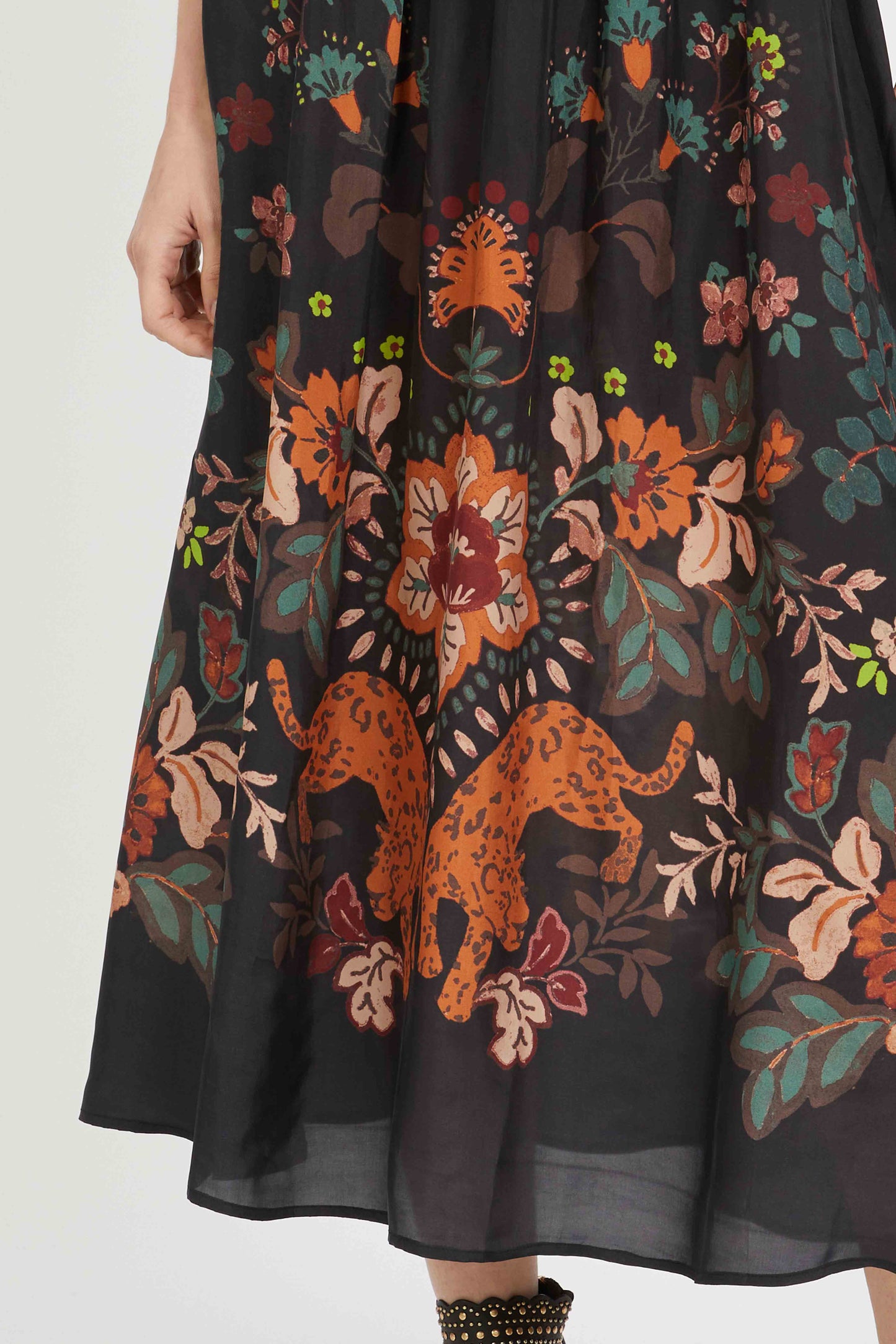 Neyla Skirt in Leopard Peony
