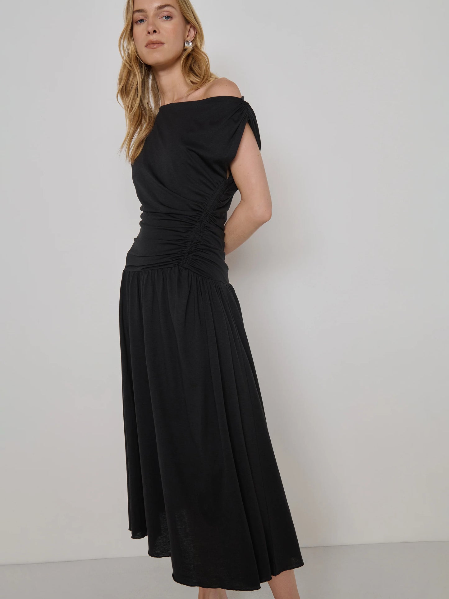 Claressa Midi Dress in Jet Black