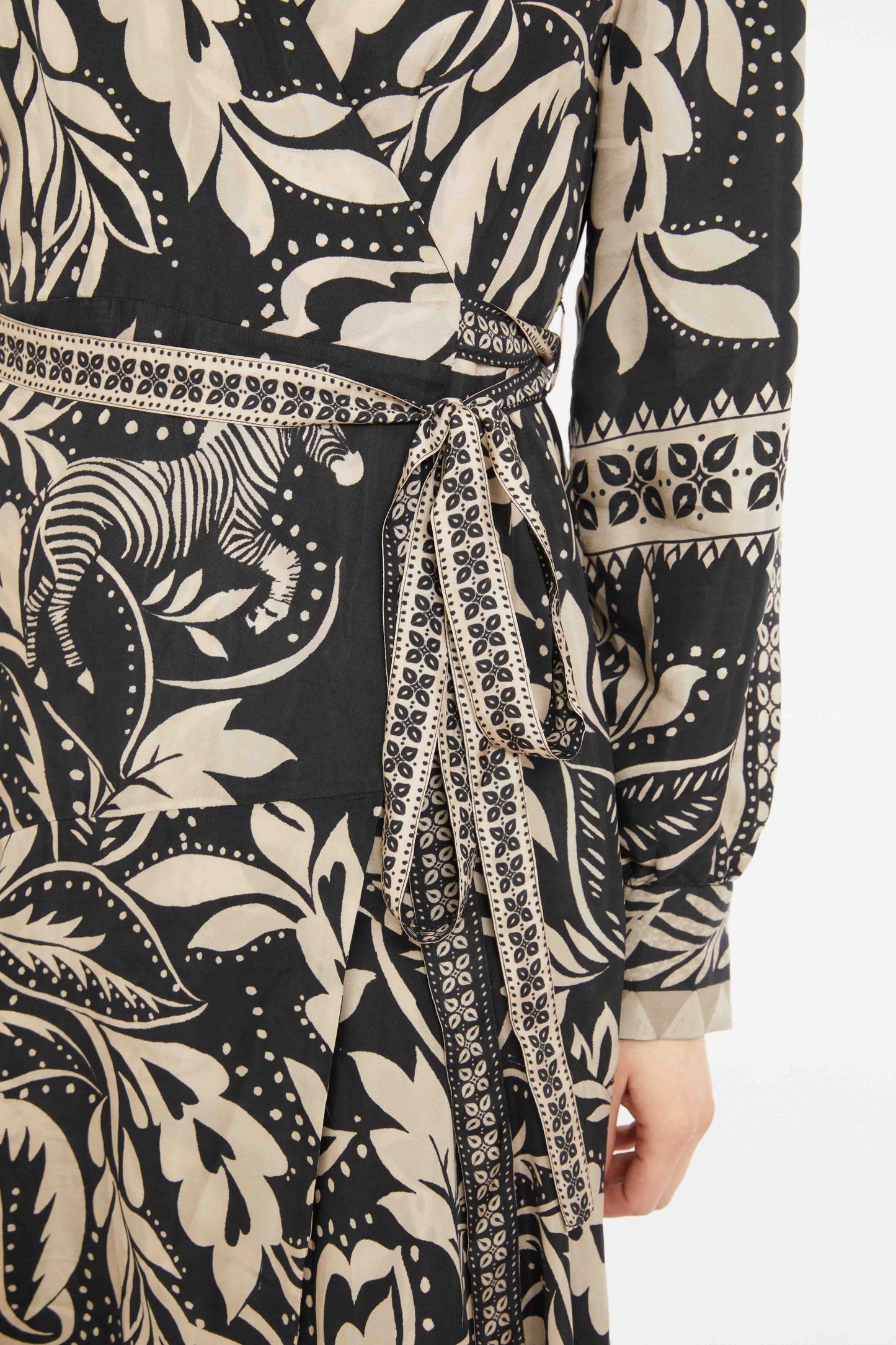 Moon Reversible Maxi in Zebra Fern