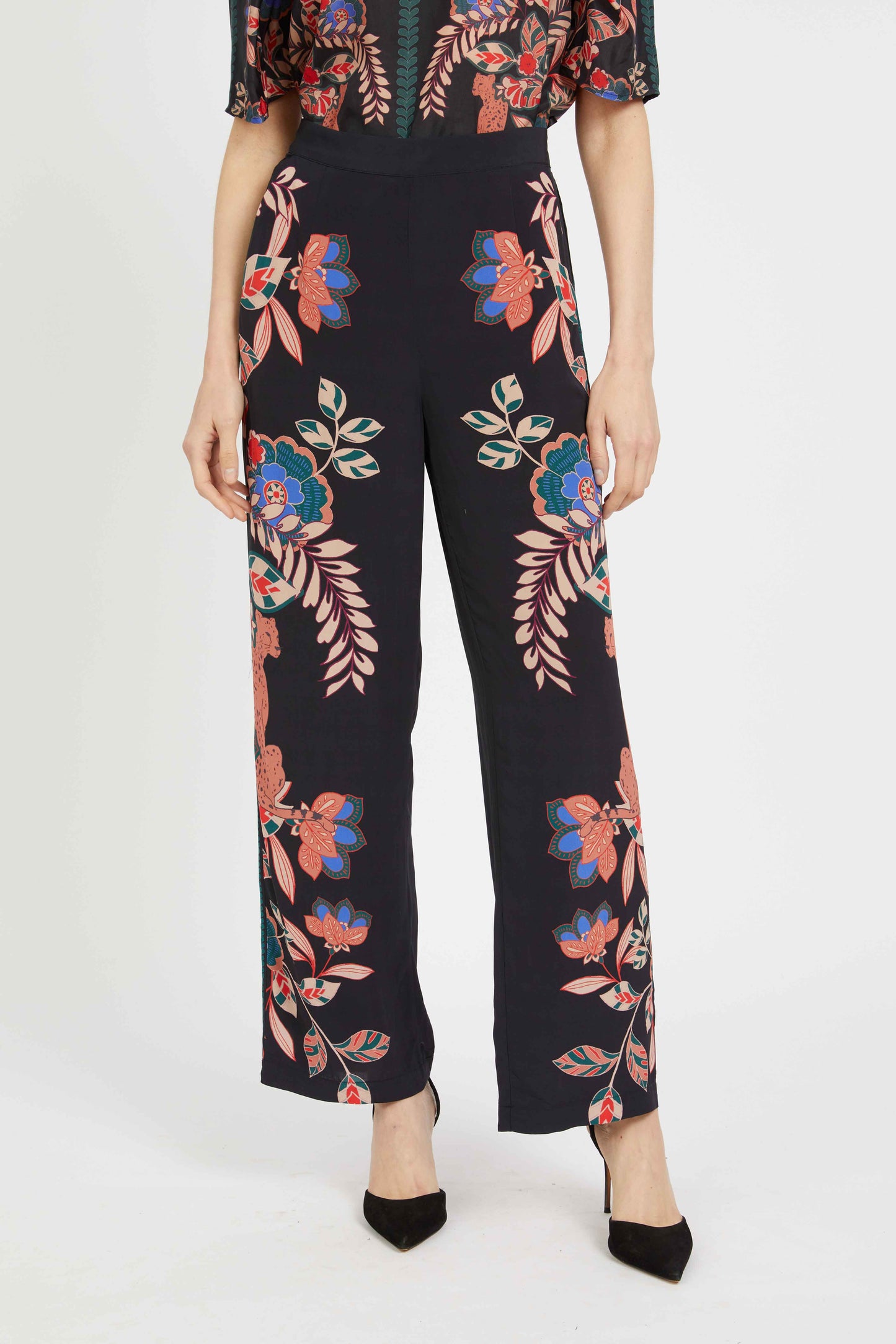 Maxine Pant in Zulu Prince Cheetah