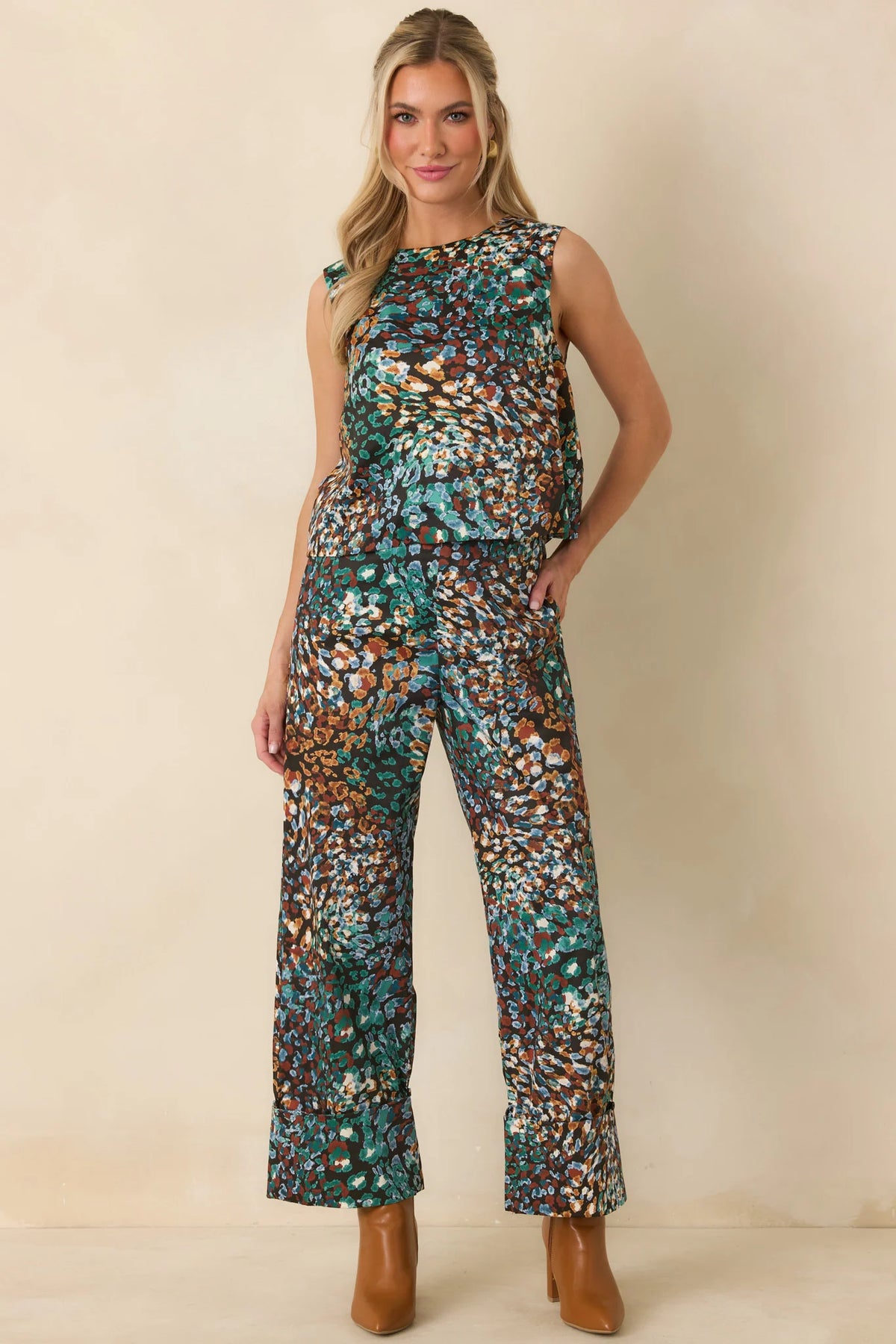 Callie Cuffed Crop Pant in Urban Jungle