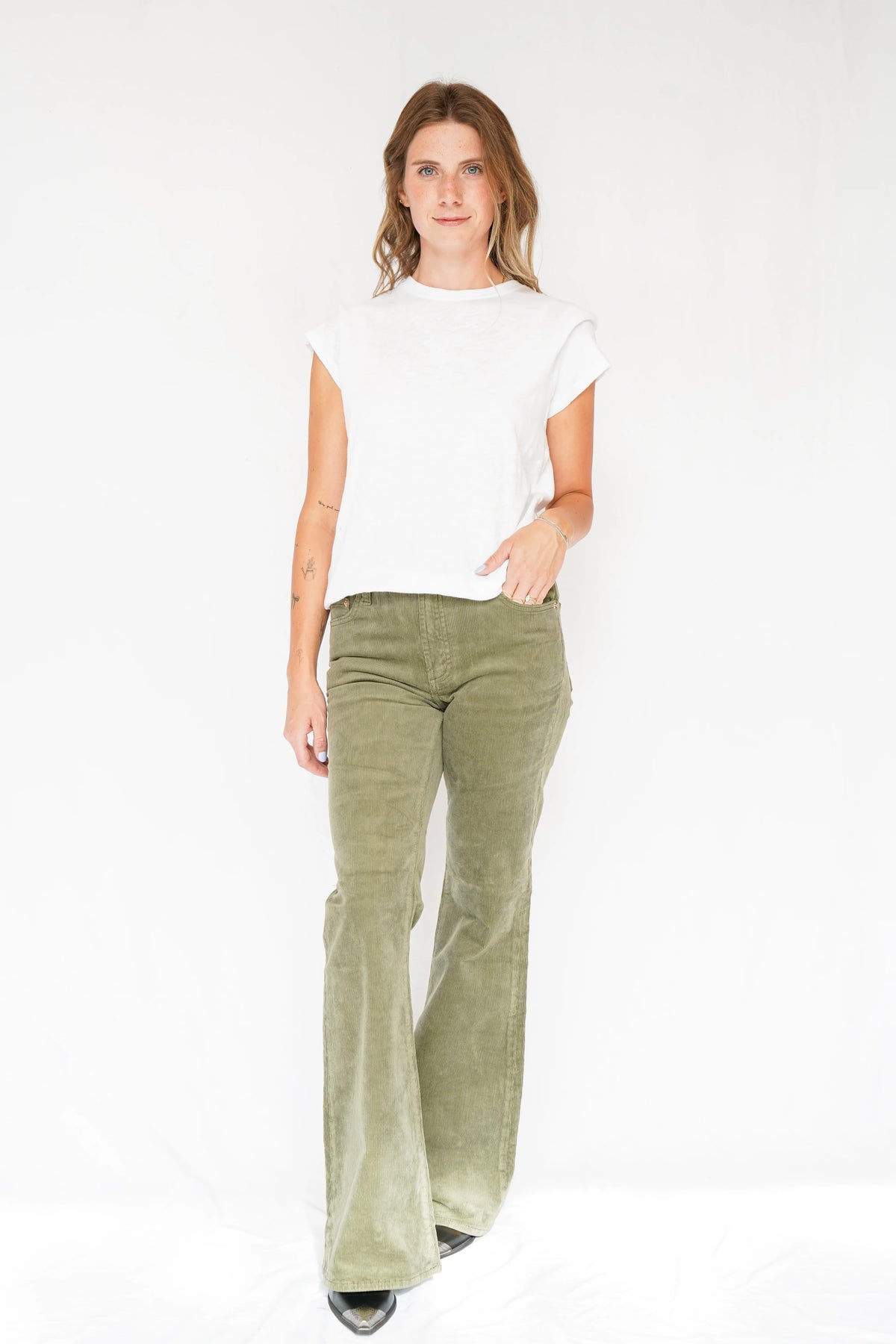 Kinsley Mid Rise Ultra Flare in Sequoia