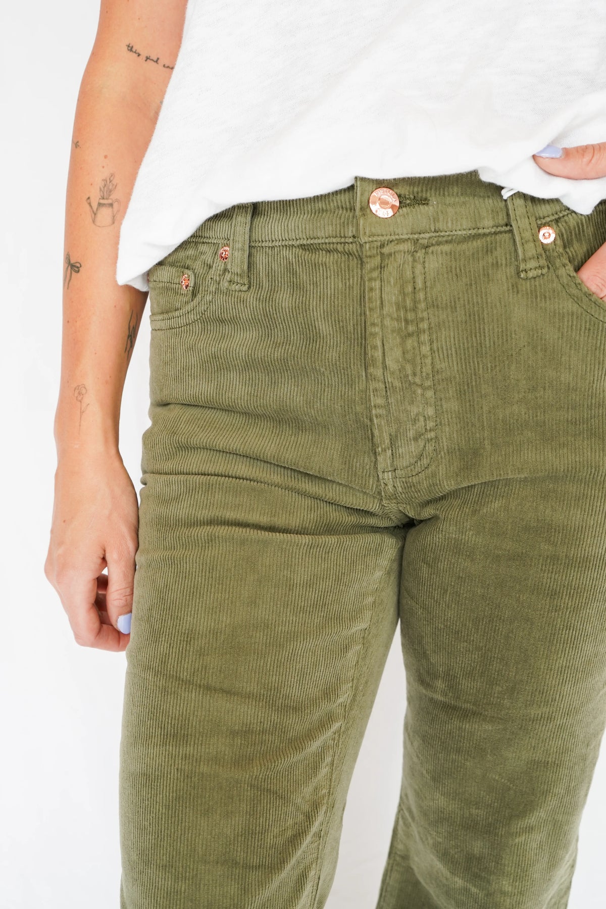 Kinsley Mid Rise Ultra Flare in Sequoia