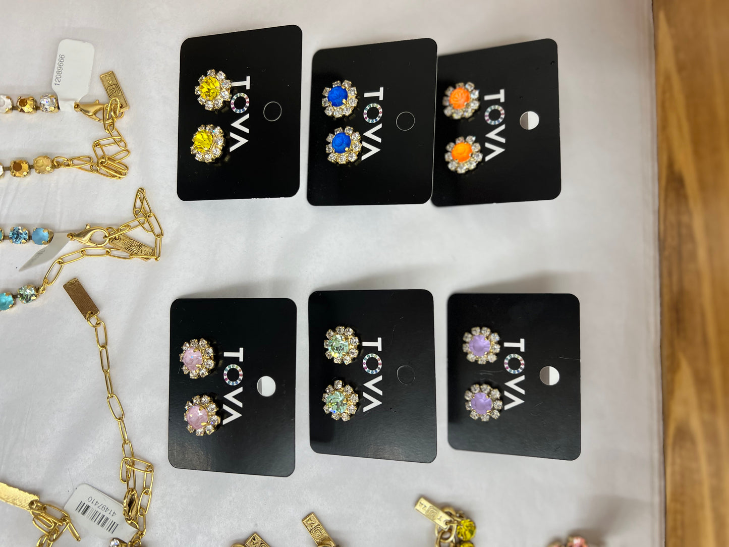 Daisy Stud