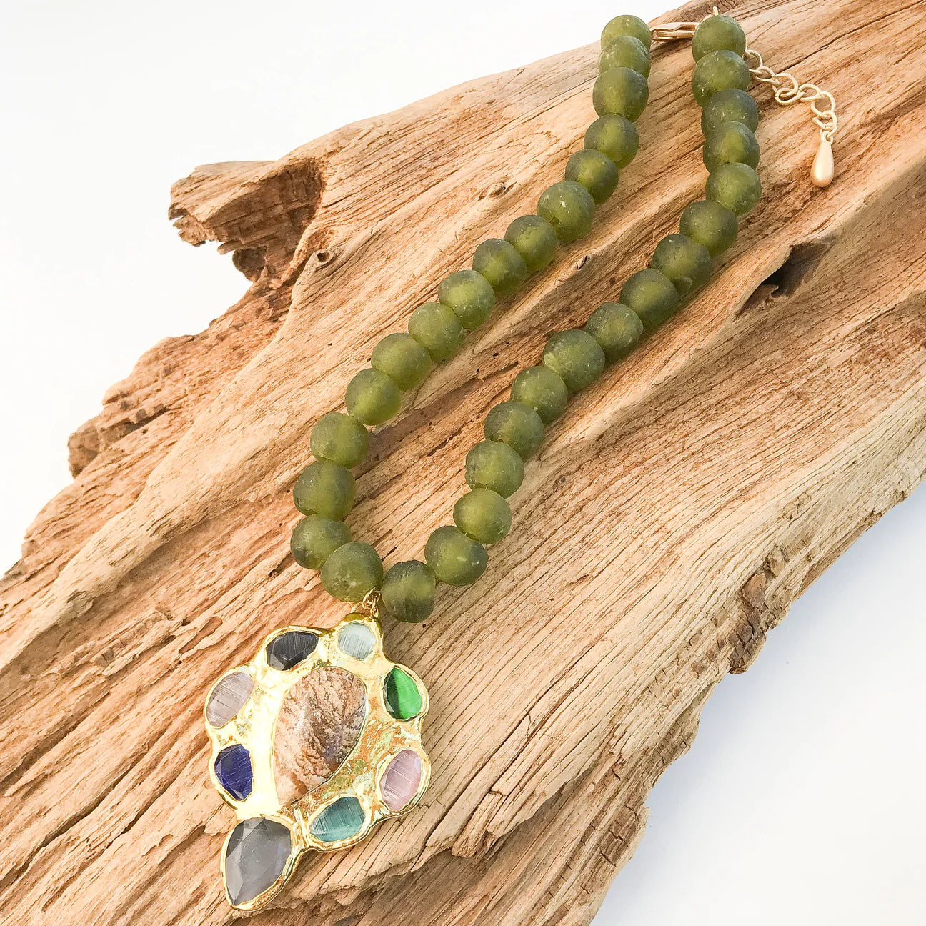 Gloria Pendant Necklace