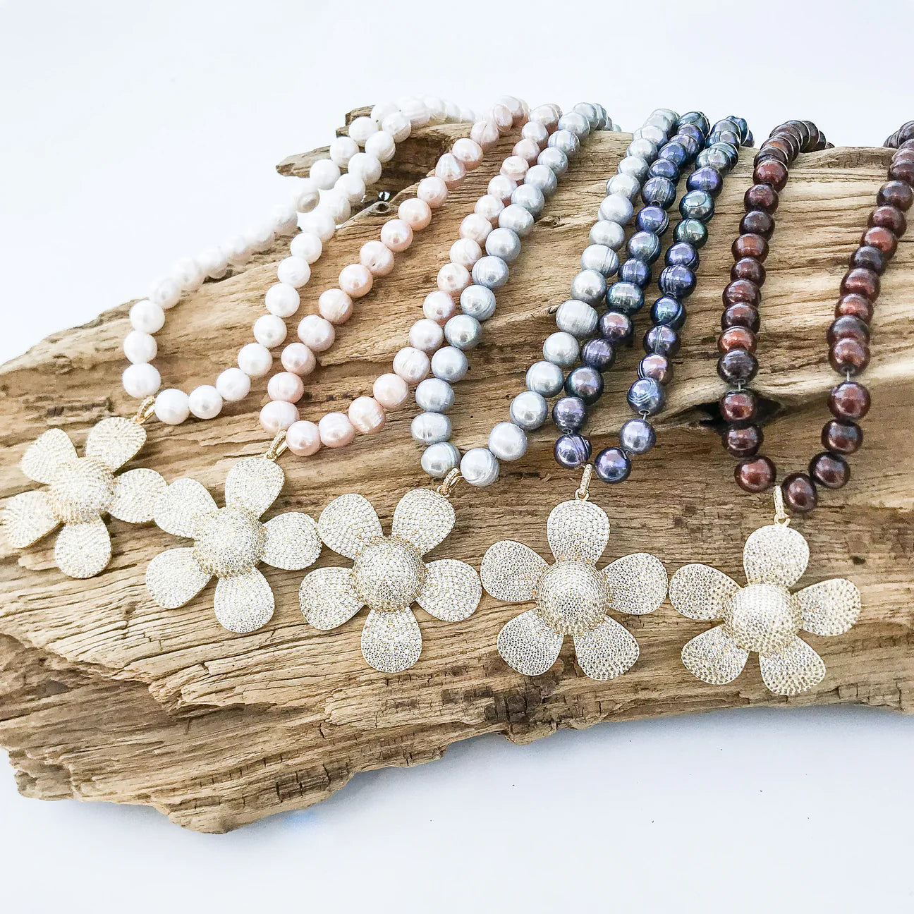 Jumbo Round Shell Pearl Necklace