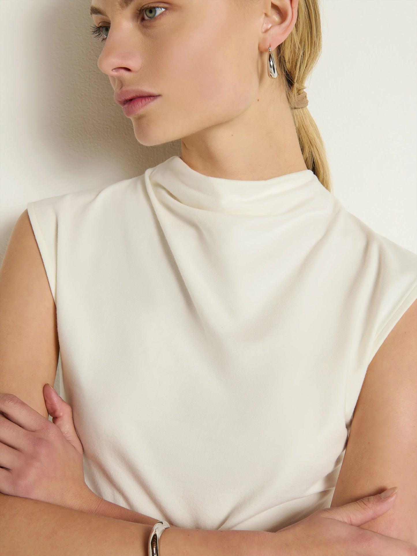 Lulu Mock Neck Top in Brushed Porcelain