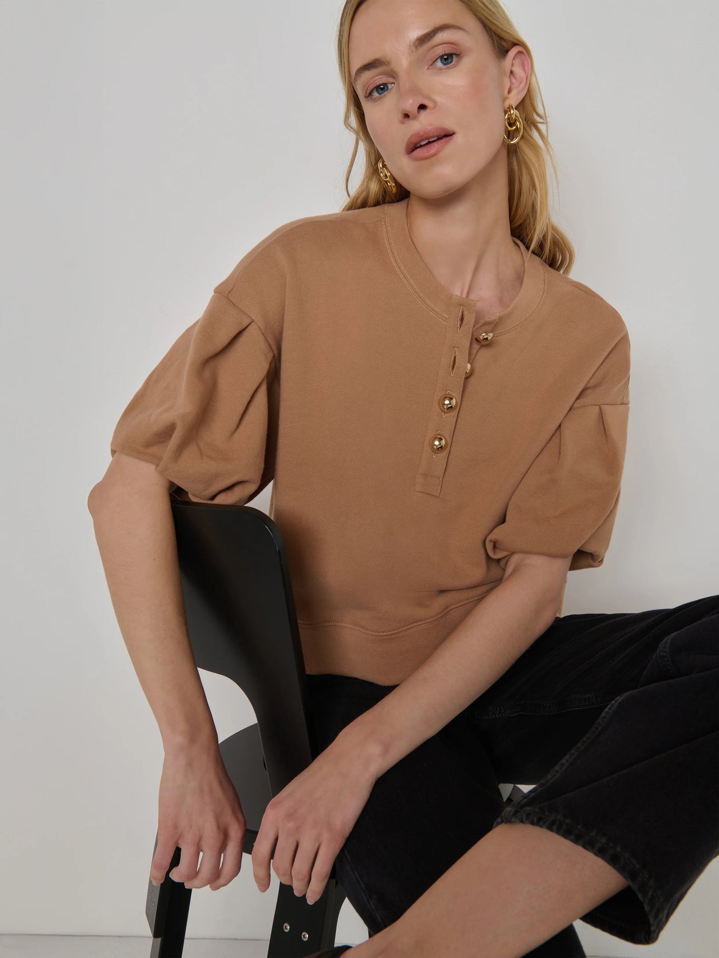 Nikki Sweatshirt in Palo Santo