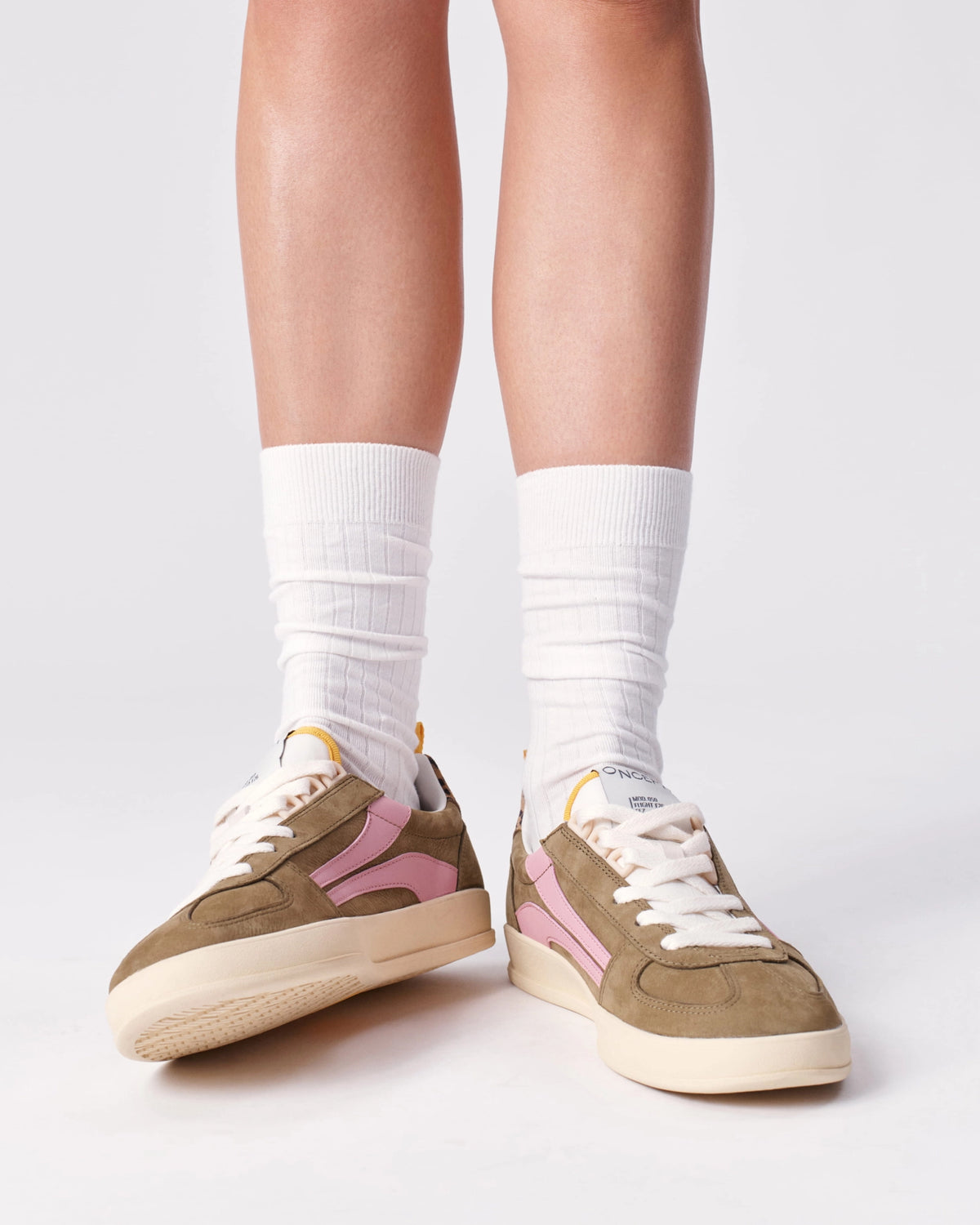 Fez Court Sneaker in Khaki