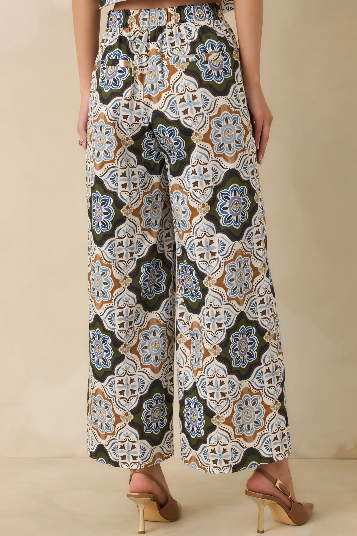 Barrett Crop Pants in Manor House