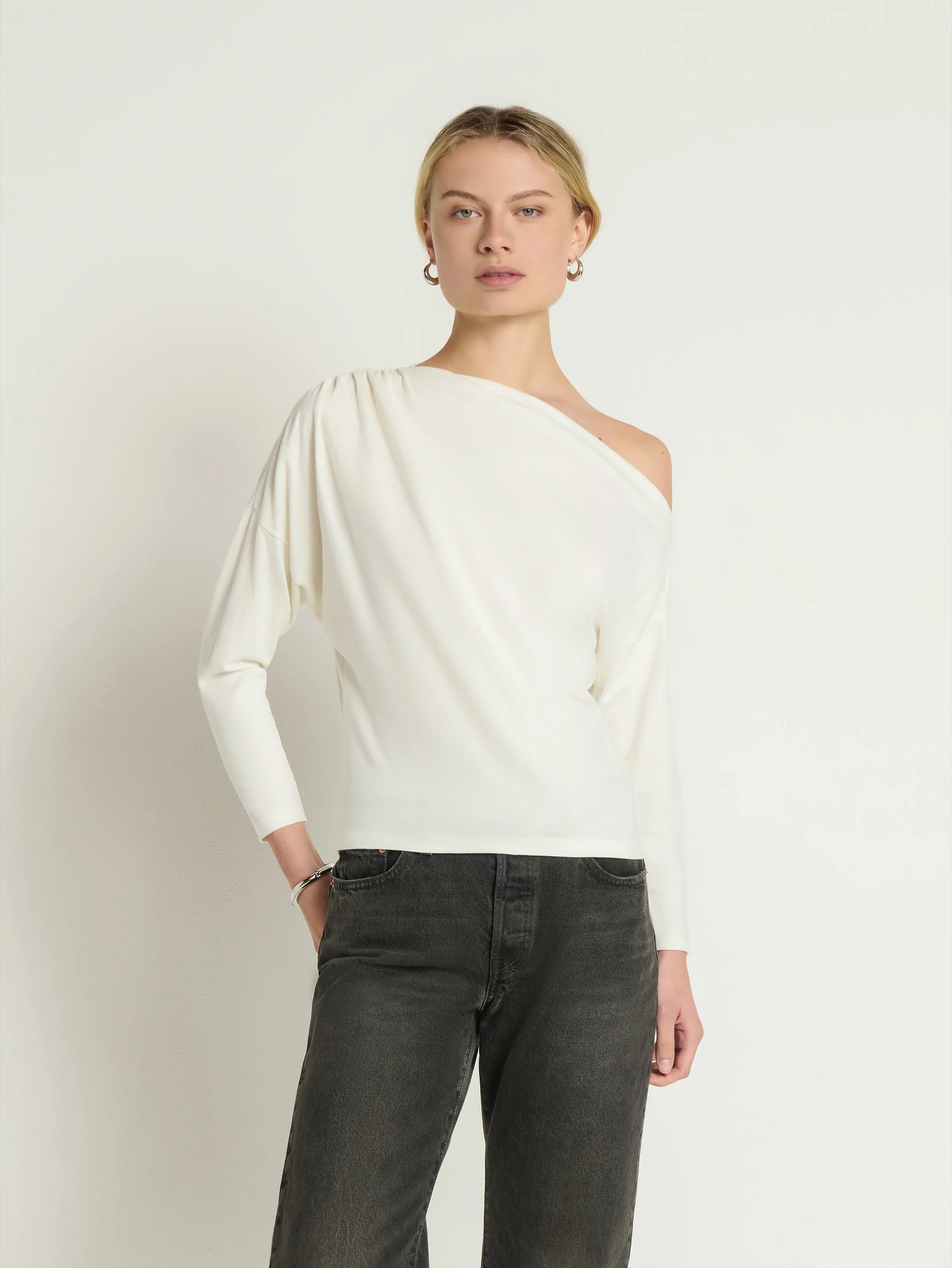 Pietra Off Shoulder in Brushed Porcelain