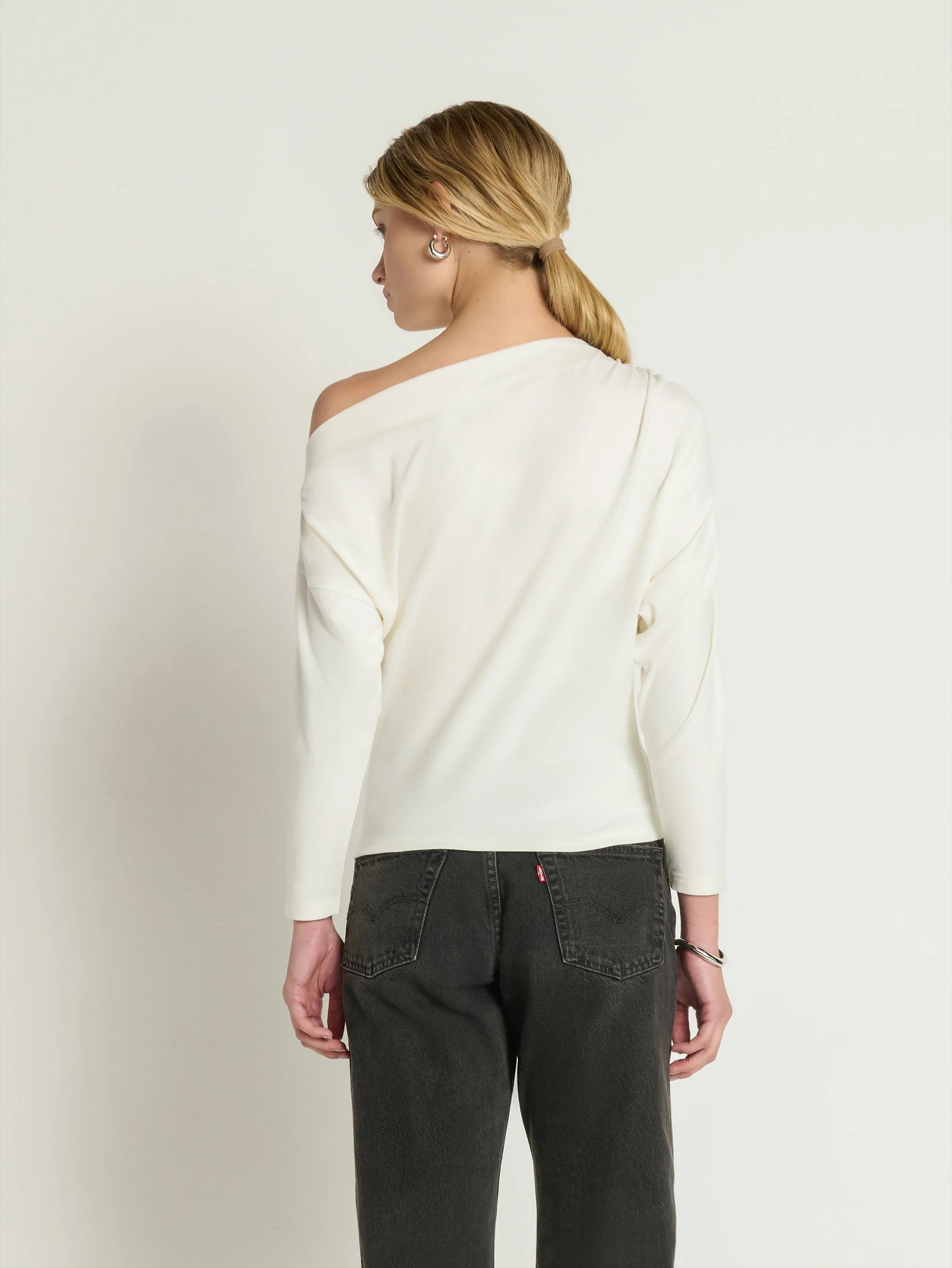 Pietra Off Shoulder in Brushed Porcelain