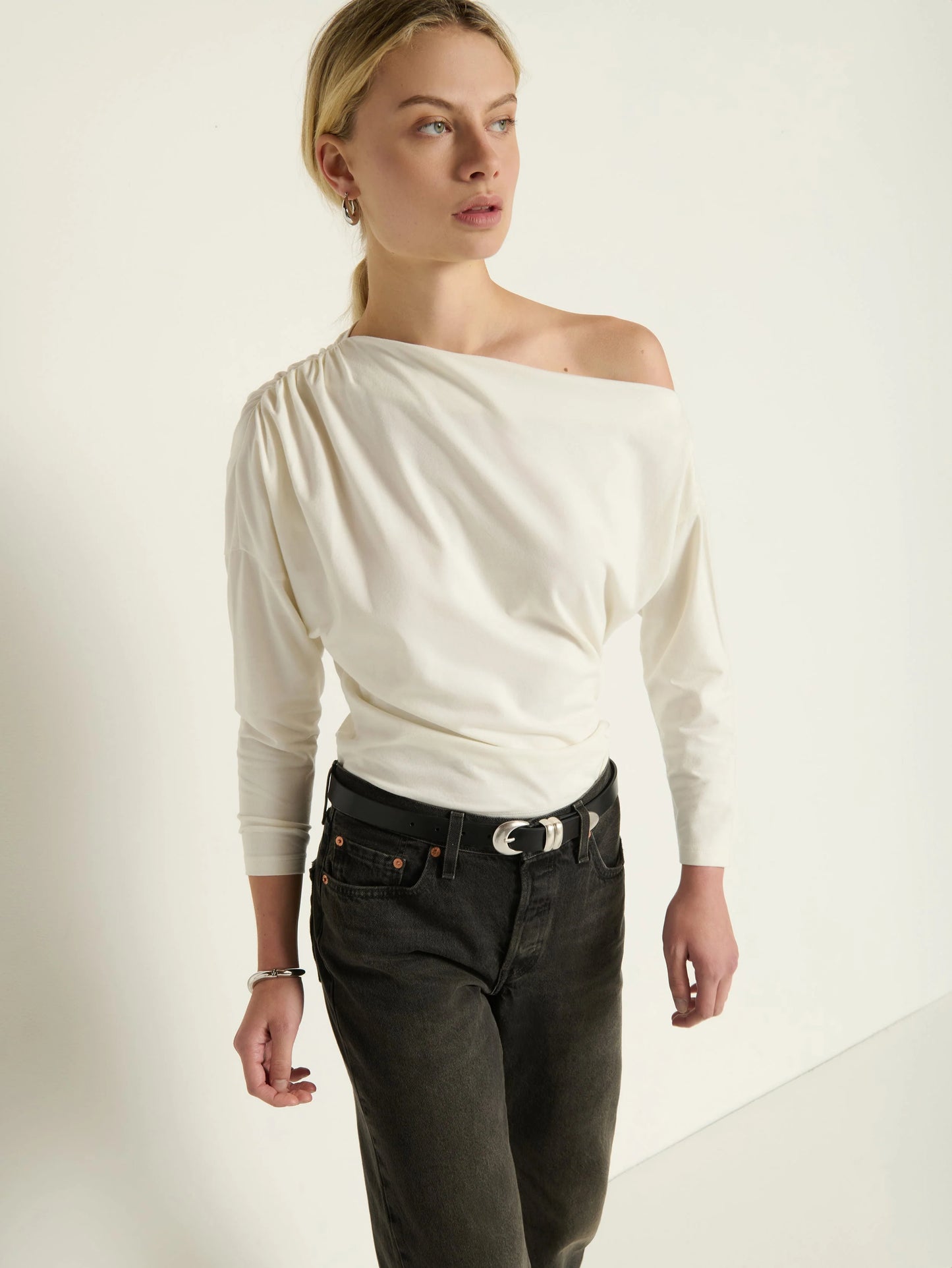 Pietra Off Shoulder in Brushed Porcelain