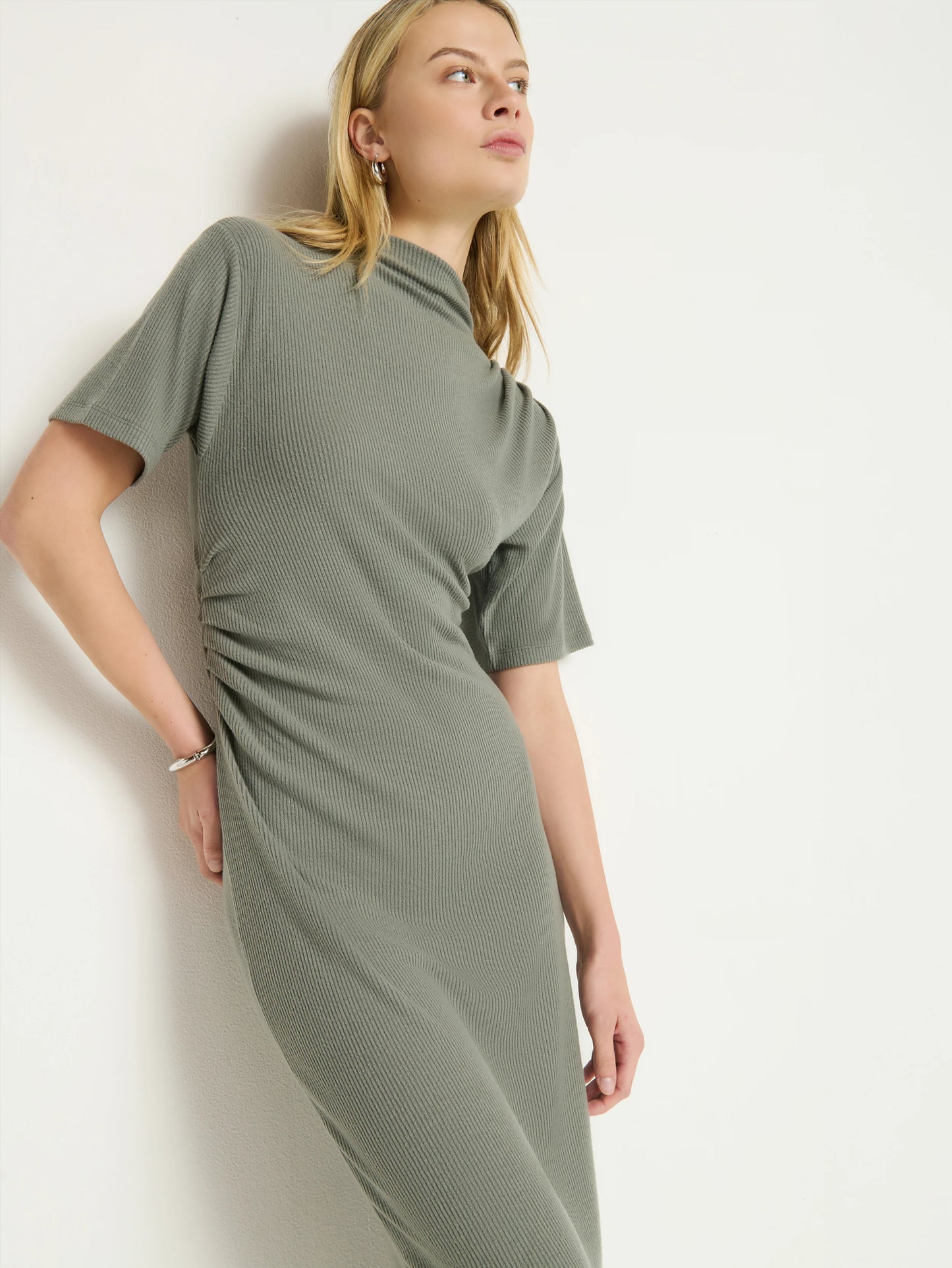 Rebecca Midi Dress in Castor Grey