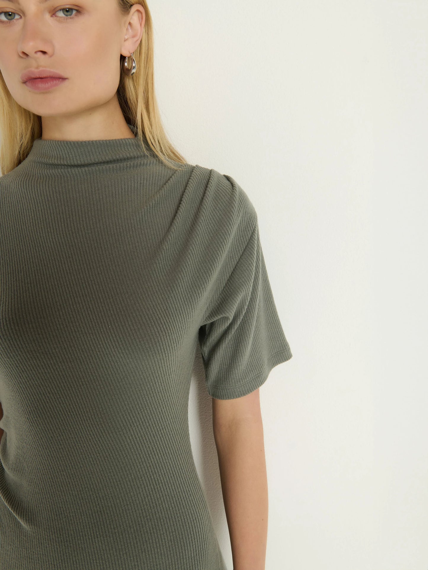 Rebecca Midi Dress in Castor Grey