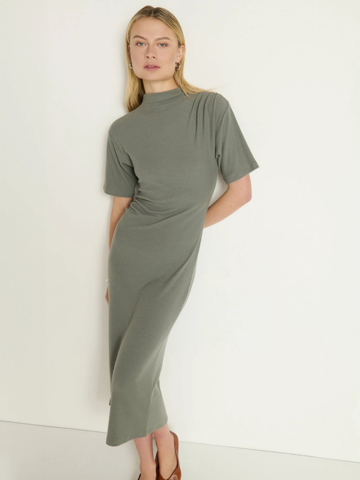Rebecca Midi Dress in Castor Grey