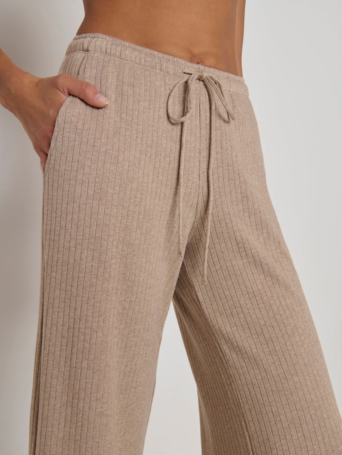 Saina Pant in Heather Oatmeal