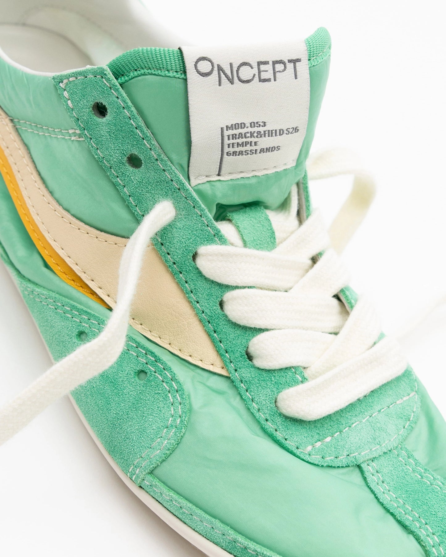 Temple Flat Sneaker