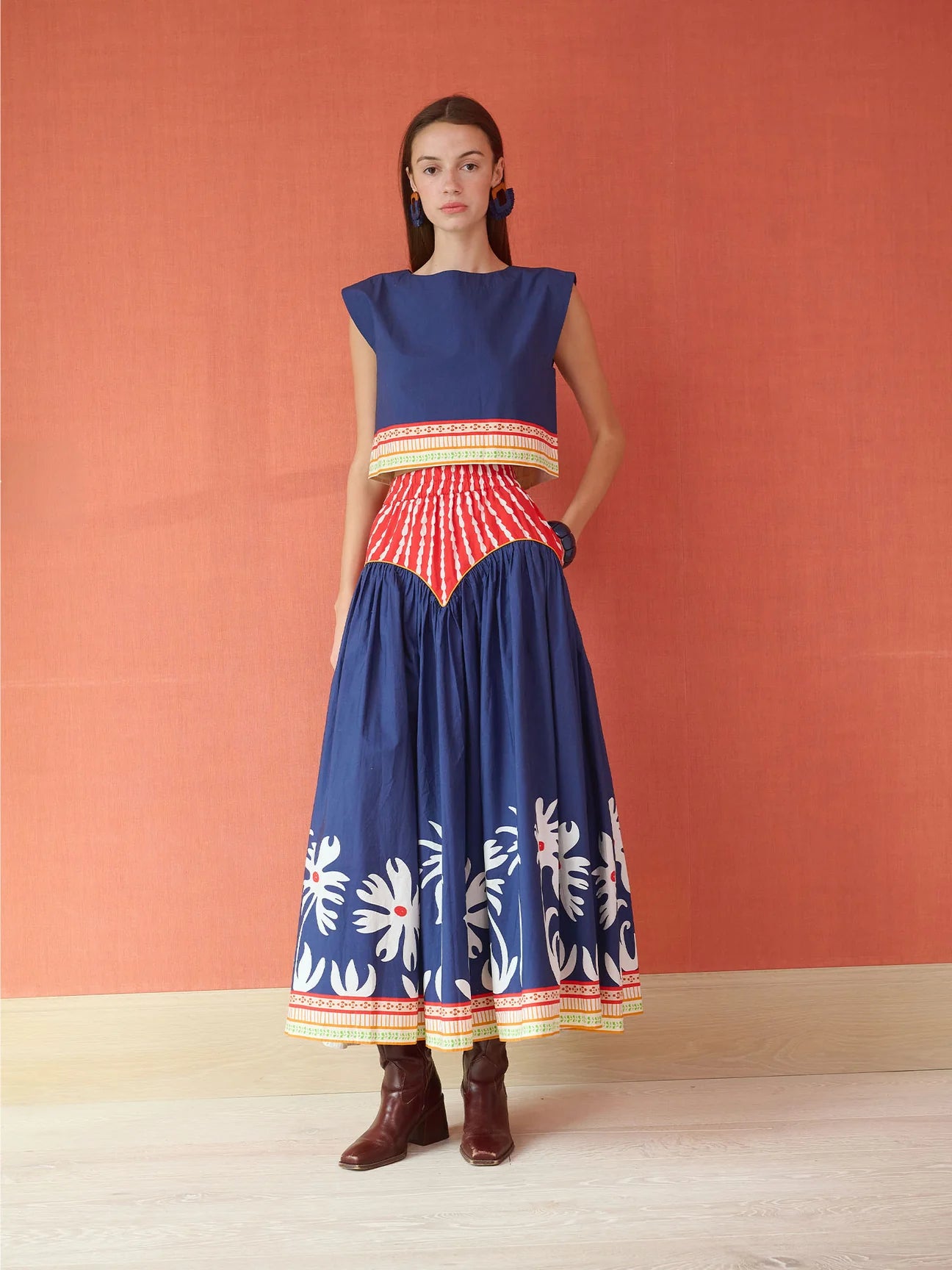 Walker Boxy Crop Top in Painter's Garden Navy
