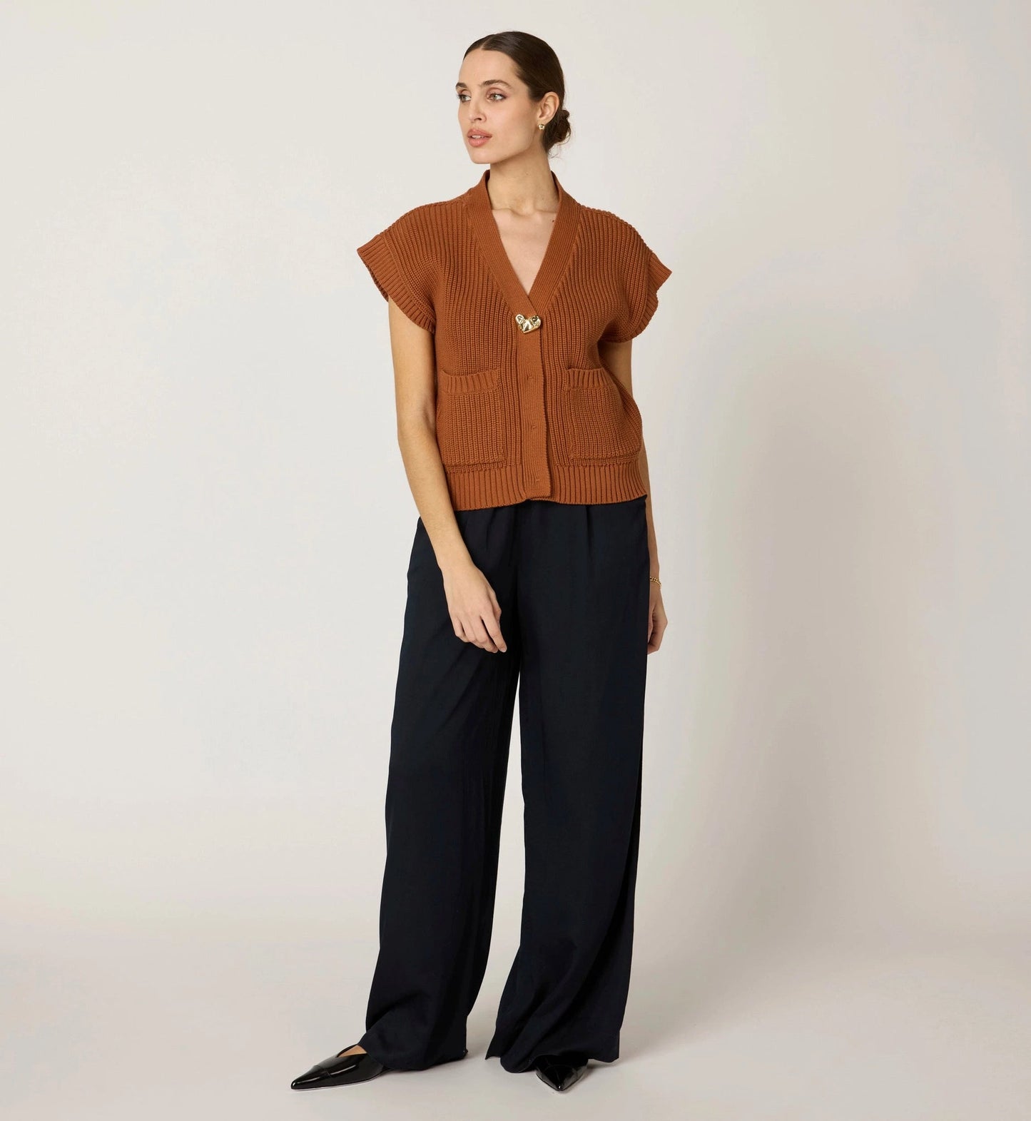 Cuore Sweater Vest in Clay