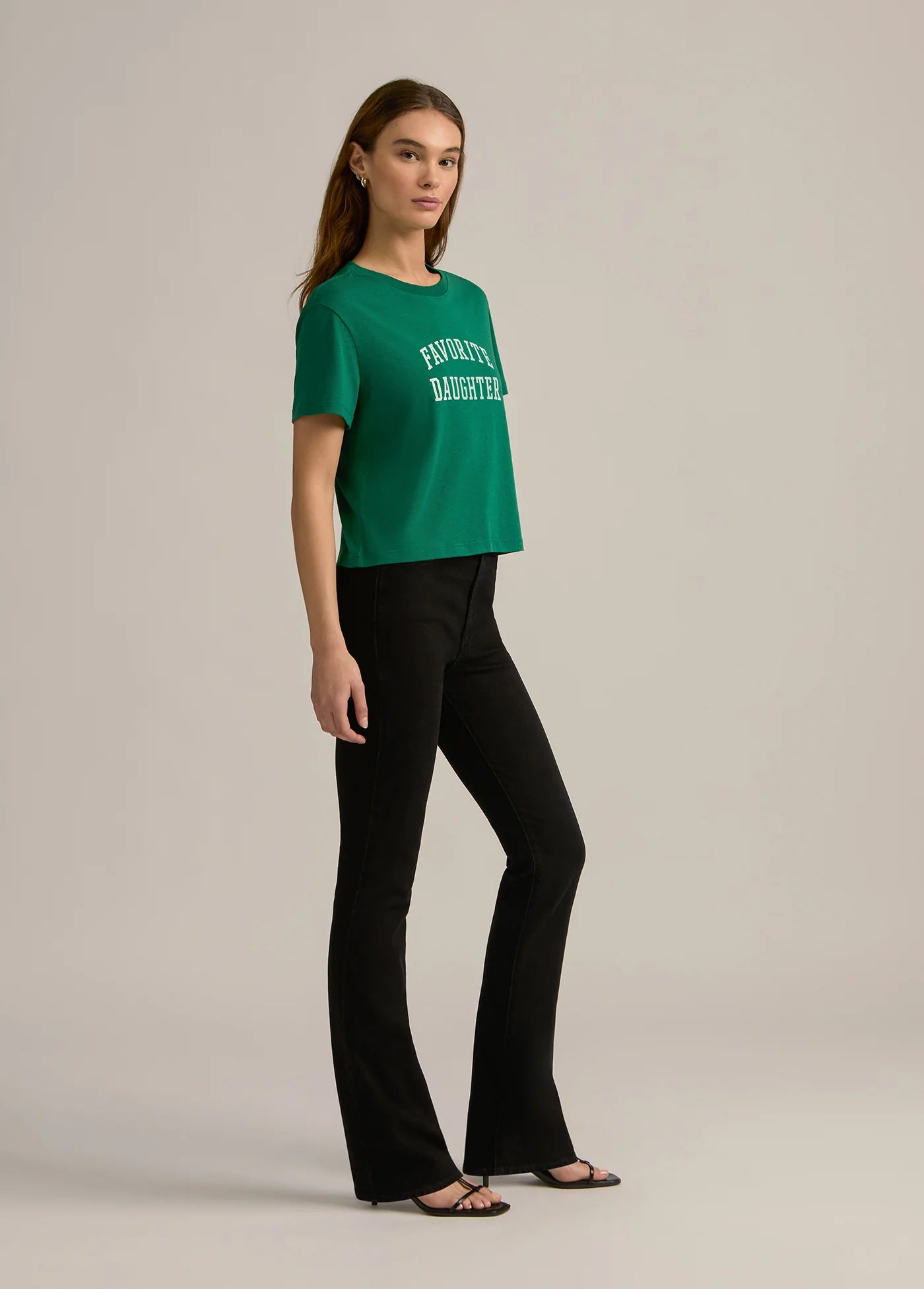 The Cropped Collegiate Tee in Emerald