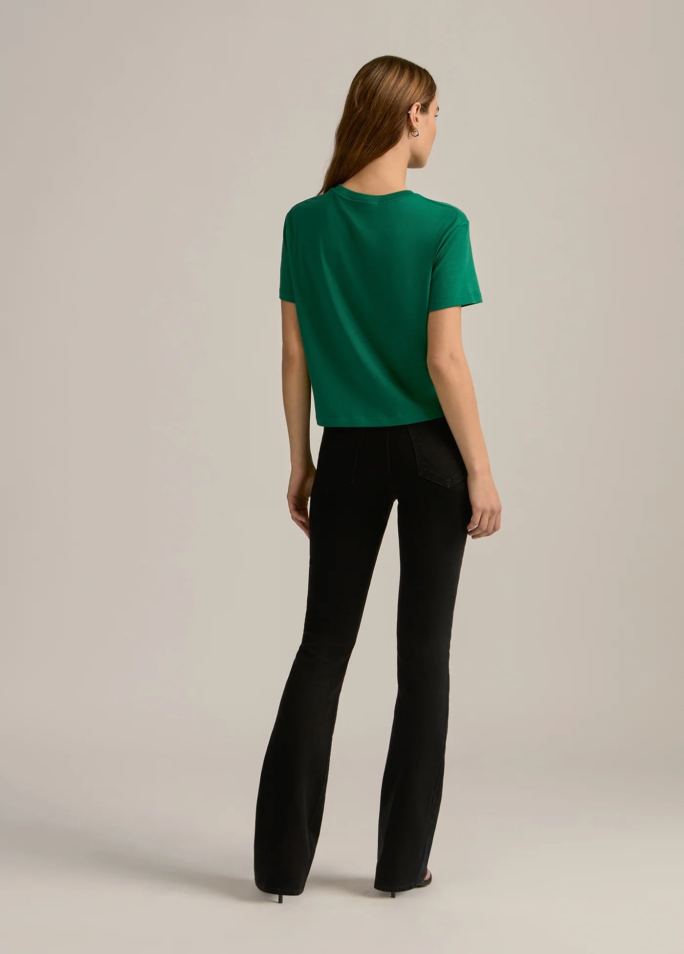The Cropped Collegiate Tee in Emerald
